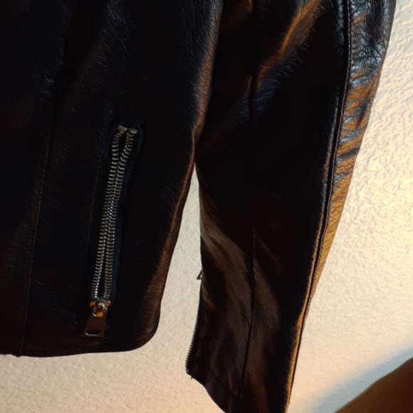 Little girl jacket - Picture 3 of 6